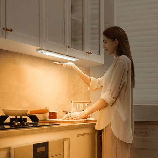 🏆¡Oferta relámpago!⚡ ¡Más de 50.000 vendidos! ¡Últimas unidades! 💥🎉 Luces LED recargables con sensor de movimiento para debajo de armarios (66 LED), ¡el regalo perfecto!